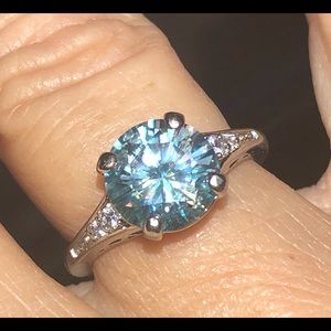 Moissanite 3.35 ct VSI size 7 925 Sterling